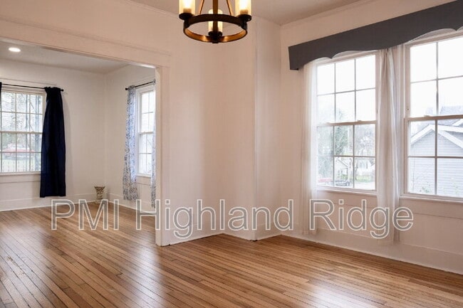 Photo - 217 Fite Ave E