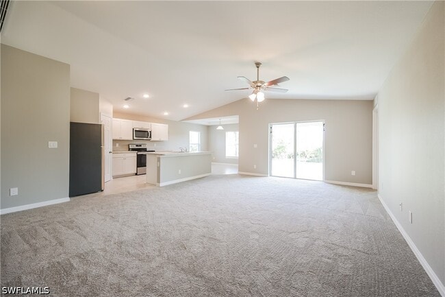 Photo - 2903 25th St W
