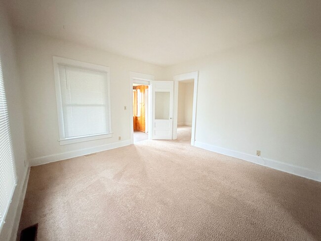 Photo - 71 N Warman Ave