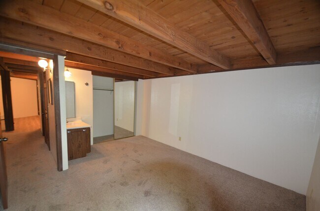 Photo - A 6 month lease at a 12 month rate includes most utilities!! 2 Bedroom Treehouse condo! Best sk...