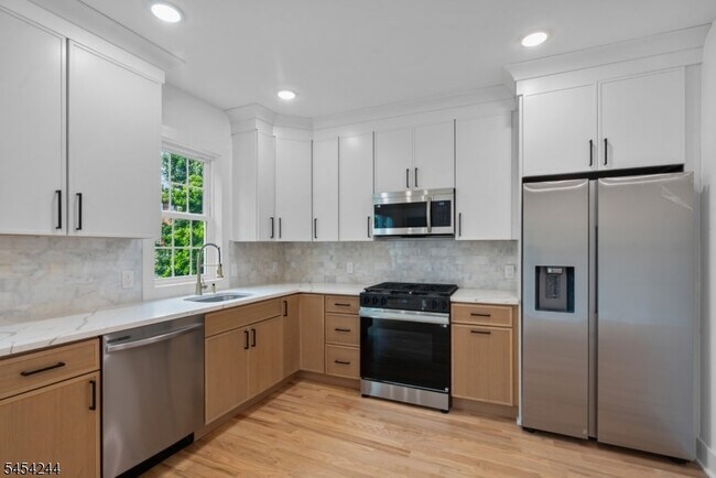 Photo - 196 Taylor St Unit 2
