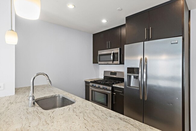 Photo - 1700 Park Ave Unit 605