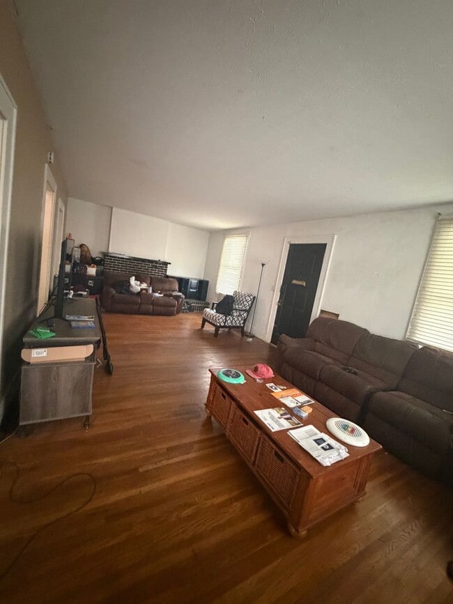 Photo - 620 E Delmar St