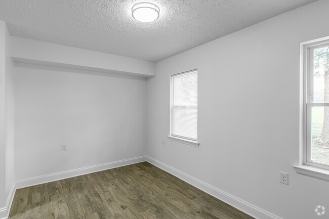 2BR, 1BA - 840SF - Dining Area