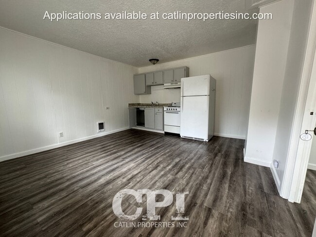 Photo - 1102 1/2 N. 2nd- Kelso, WA