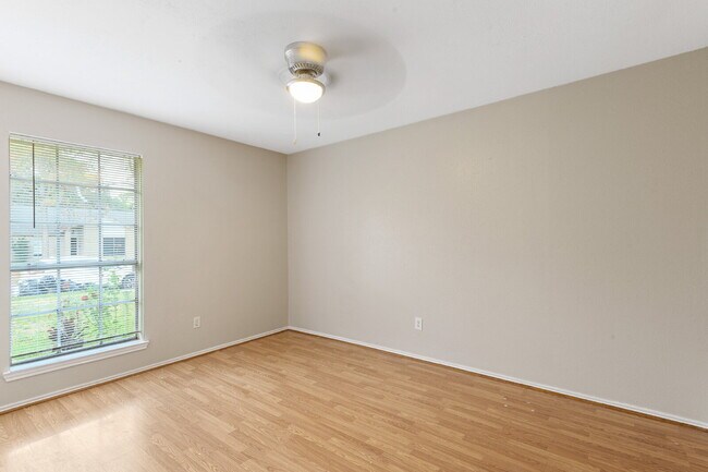 Photo - 18067 Garden Manor Dr