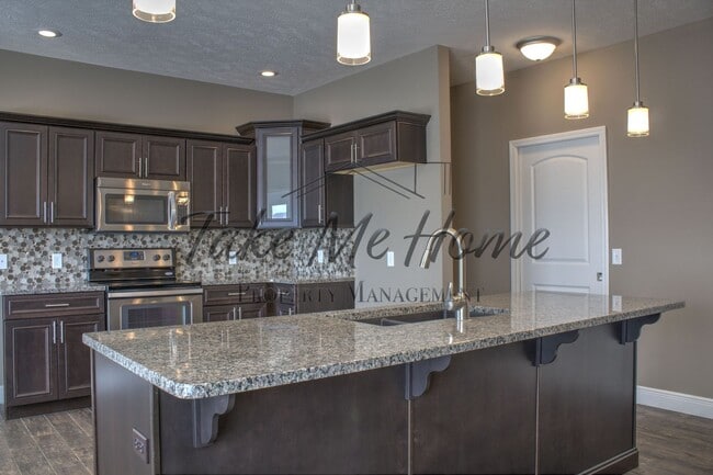 Photo - Springfield Schools with Strafford Address!