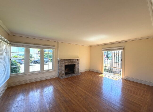 Photo - UPDATED BRIGHT HUGE 1650sf 2BR/1BA+BONUS Home Balboa Terrace LOTS of Natural Light AVAILABLE NOW