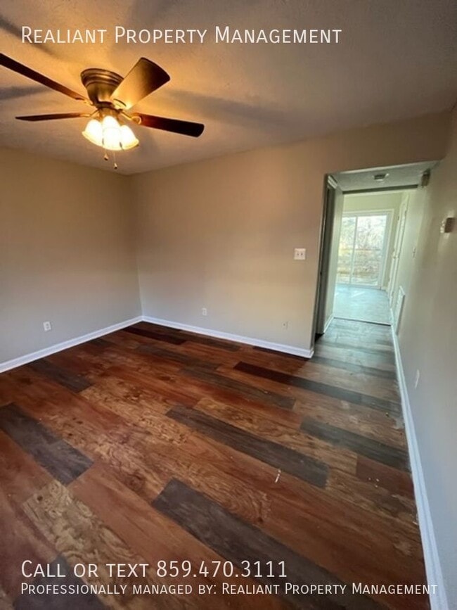 Photo - 108 Floyd Ct