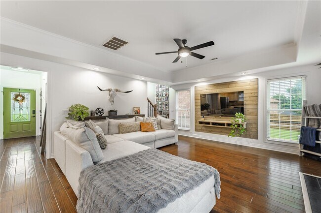 Photo - 6125 W Pleasant Pl