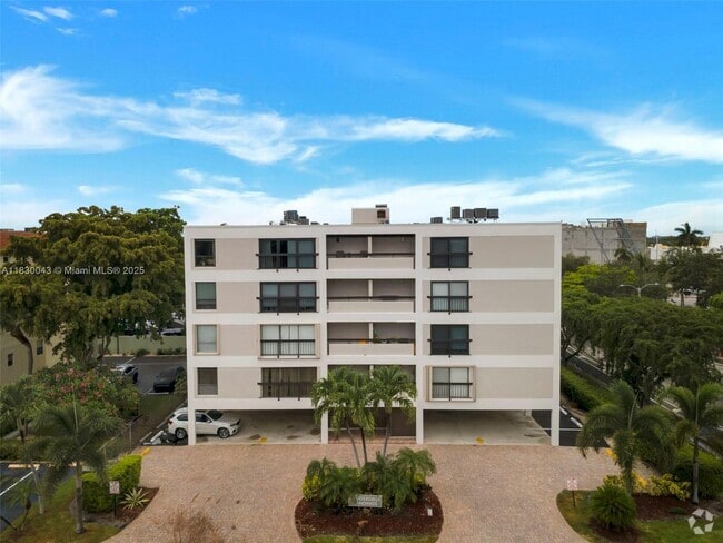 Building Photo - 5495 NE 25th Ave Unit 200 Rental