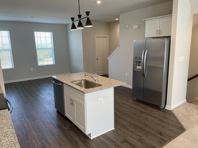 Photo - 203 Presidents Pointe Ave