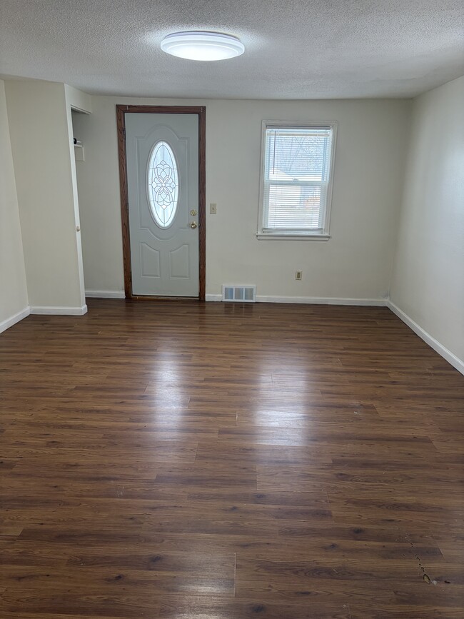 Photo - 224 36th Ave N