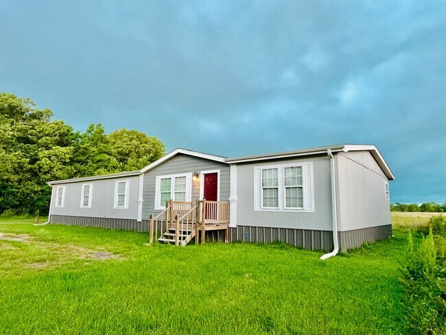 55 County Rd NE 2220