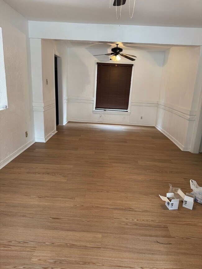 Photo - 1037 Colvin Ave