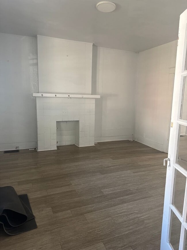 Photo - **3-Bedroom, 2-Bathroom House for Rent**