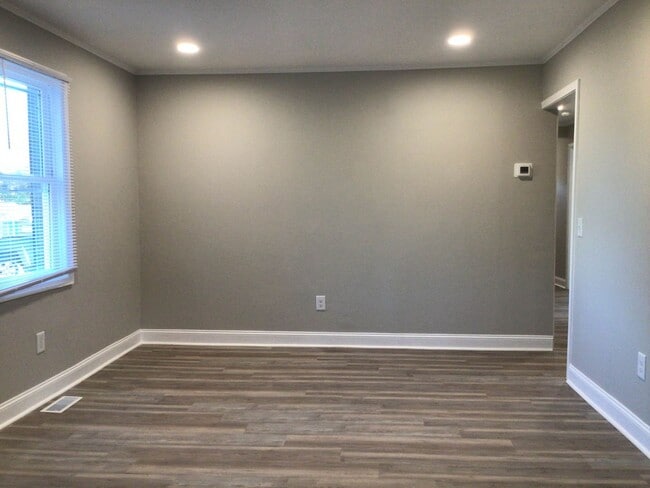 Photo - MOVE-IN READY!