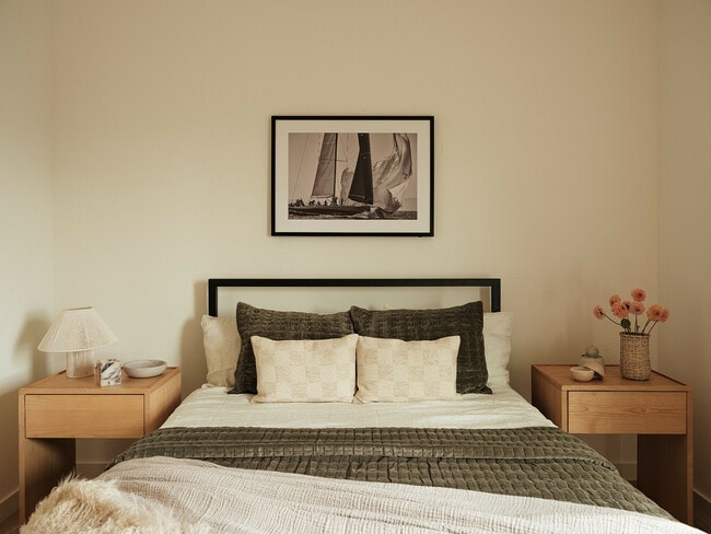 Apartments in Hollywood © Lorena Darquea