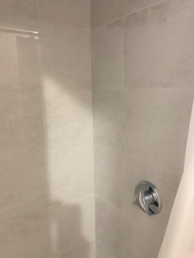 Photo - 57 Rutherford Ave Unidad 2