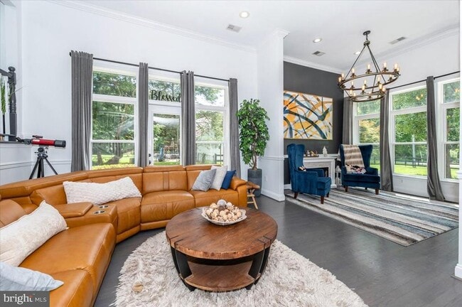 Photo - 6109 Colchester Rd