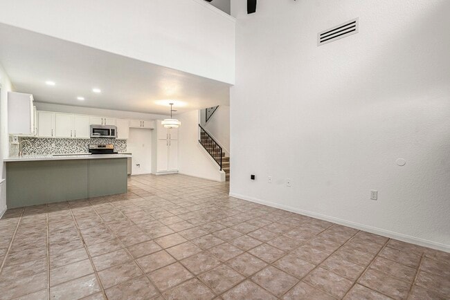 Photo - 211 Hunt Rd Unit 211