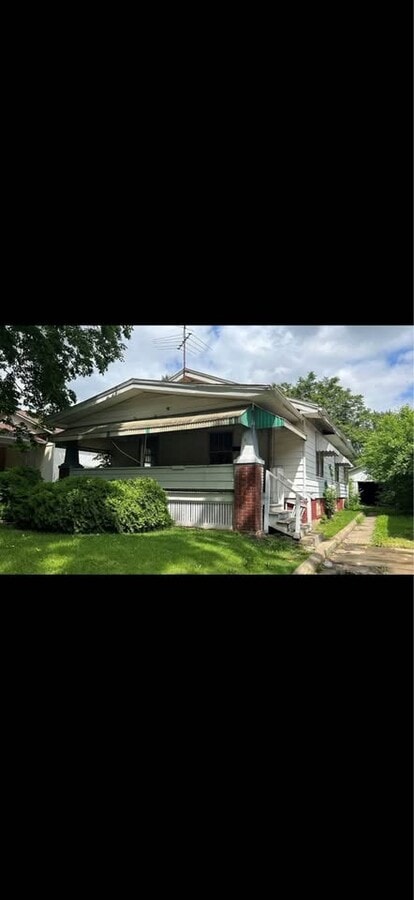 Photo - 1390 N Huron St