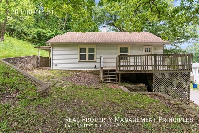 Building Photo - Completely Renovated 2 Bedroom Ranch! Rental