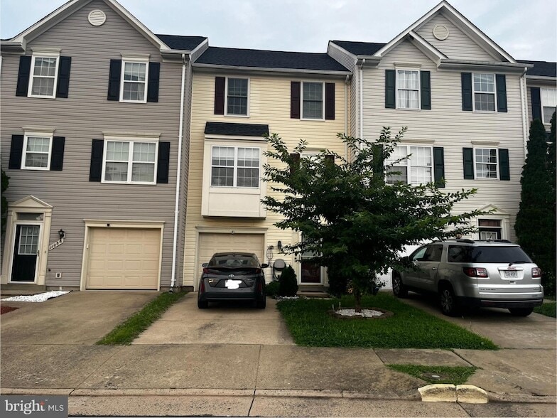 Photo - 11082 Clovertree Ct Townhome