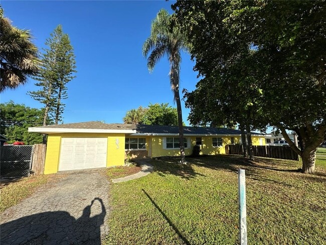 Building Photo - 4416 19th St Cir W Rental