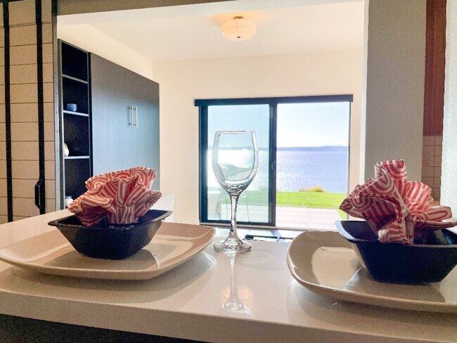 Photo - 178 Bow Rd Unidad Fox Island Apartment