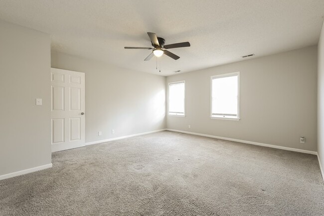 Photo - 602 Creek Dr