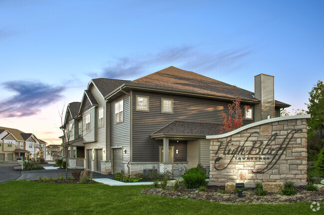 High Bluff Townhomes Monument SIgn - High Bluff Townhomes