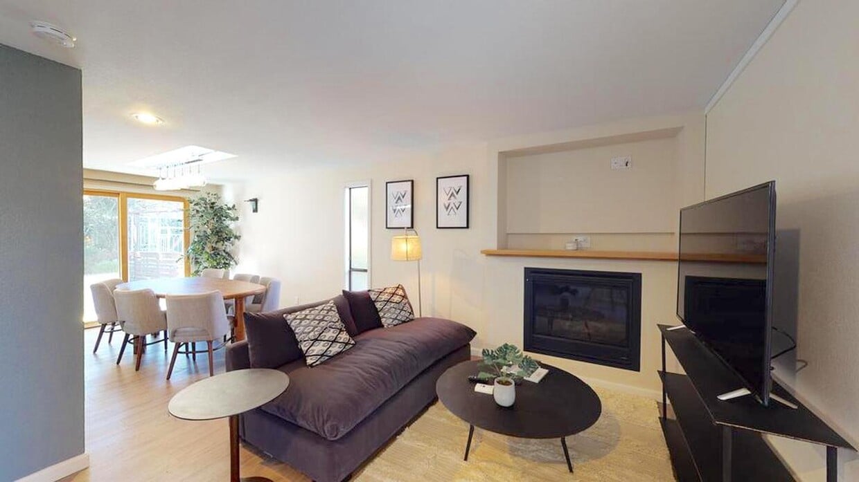 Photo - 5223 40th Ave SW
