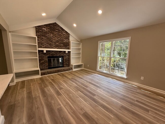 Photo - Oak Mountain 3 Bedroom Home