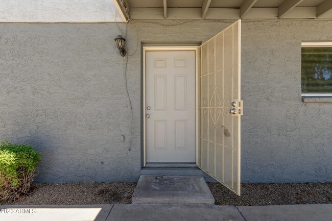 Photo - 2633 W Ocotillo Rd