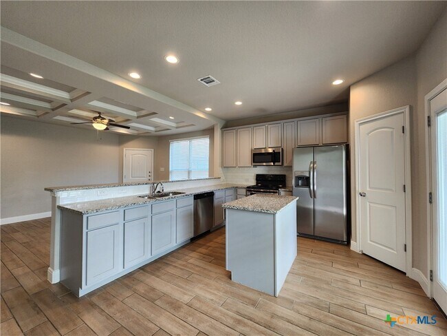 Photo - 2019 Rueben Rd