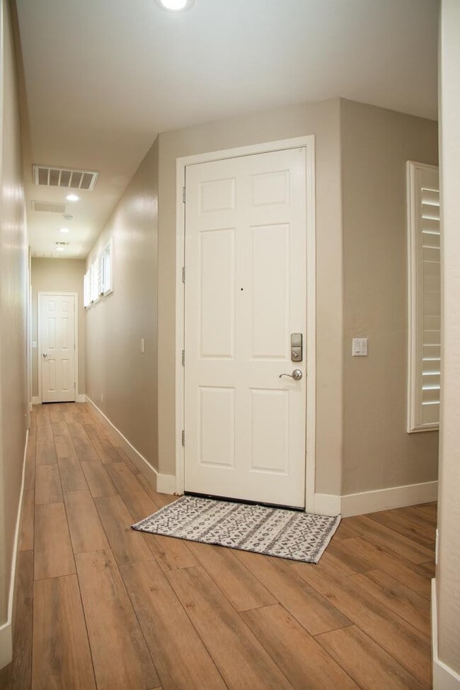 Photo - 1874 S 160th Ln