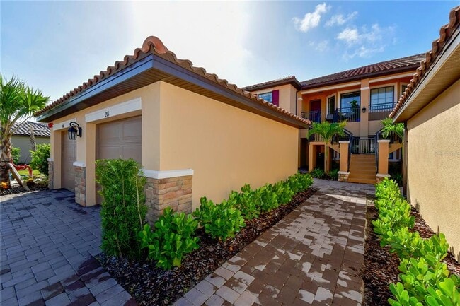 Photo - 13732 Messina Loop Unit 201