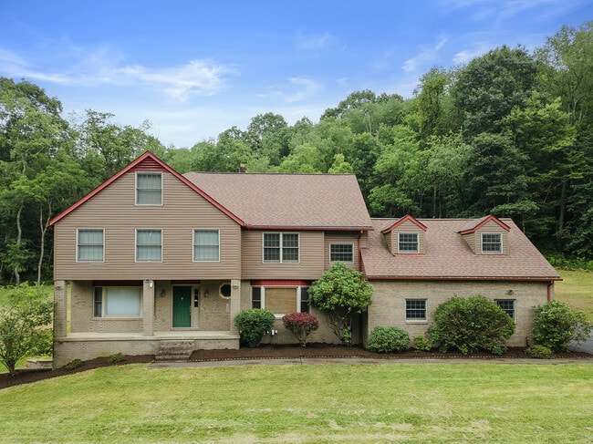 Building Photo - 5150 Mamont Rd Rental