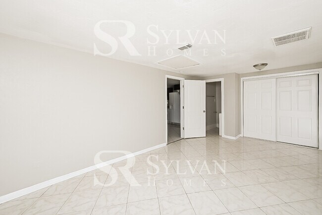 Photo - The living is easy in this 3 bedroom, 1 bathroom home