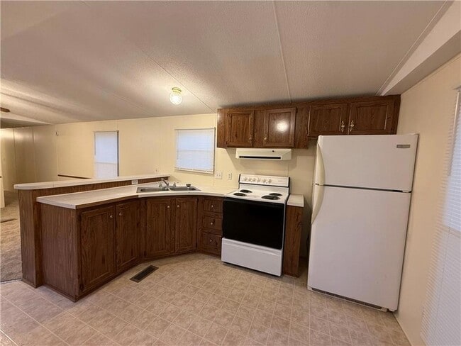 Photo - 64096 Mangano Rd