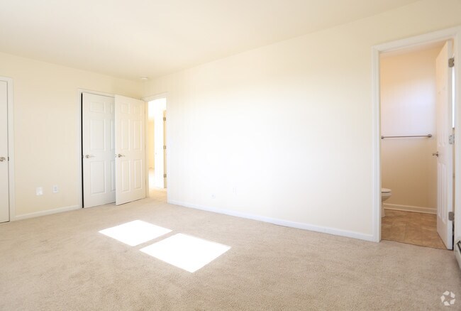 BEDROOM - 2BR