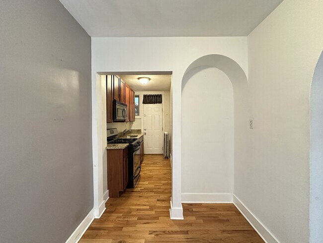 Photo - 521 W Surf St Unit J09P