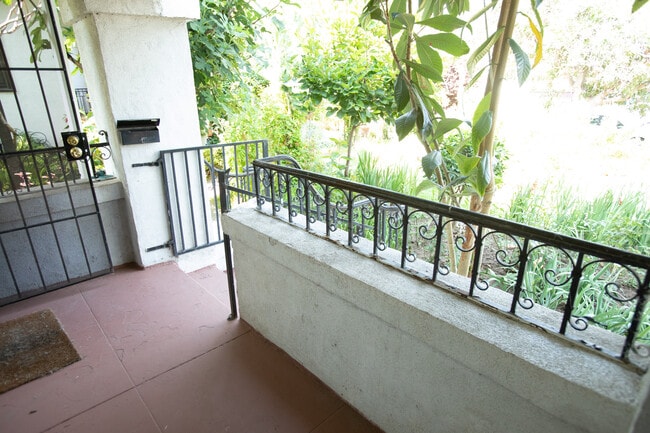 Photo - 1727 Winona Blvd