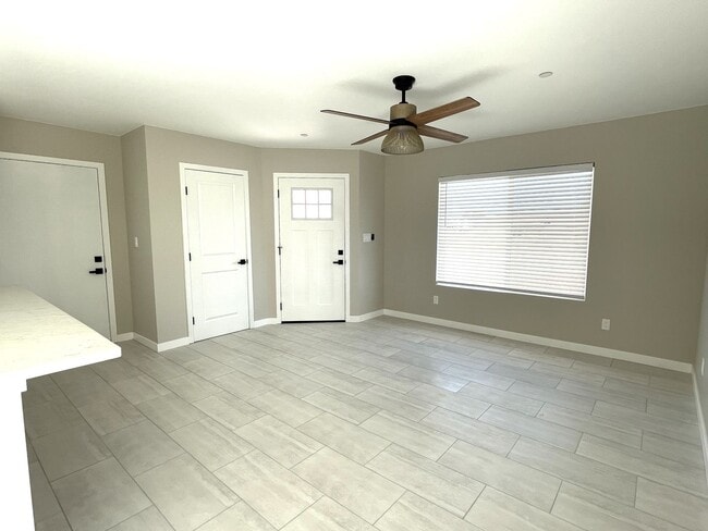 Photo - 21031 91st St Unidad #A