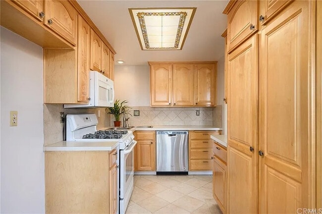 2424 S Gaffey St Unit 105