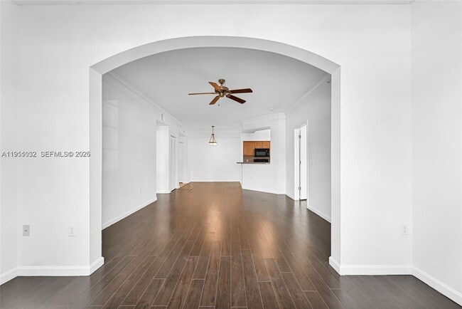 Building Photo - 2101 Myrtlewood Cir E Unit 2101