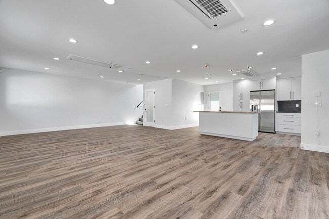 Photo - Spacious 3BR NoHo Home w/ Luxury European Finishes