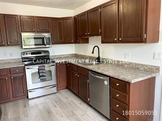 Photo - 1741 W 6020 S