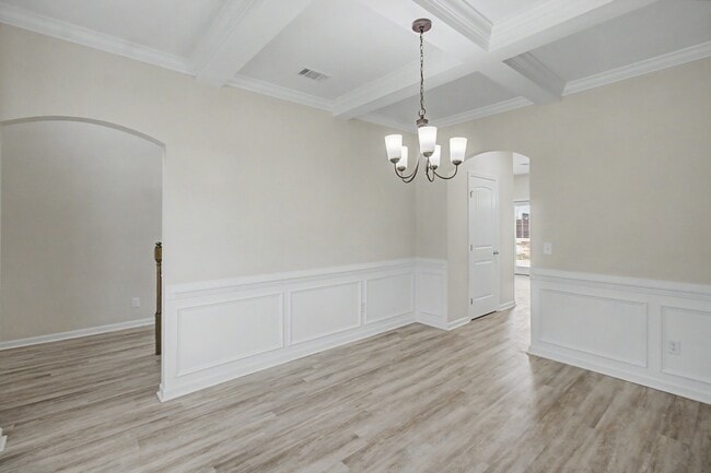 Photo - 319 Herty Ln